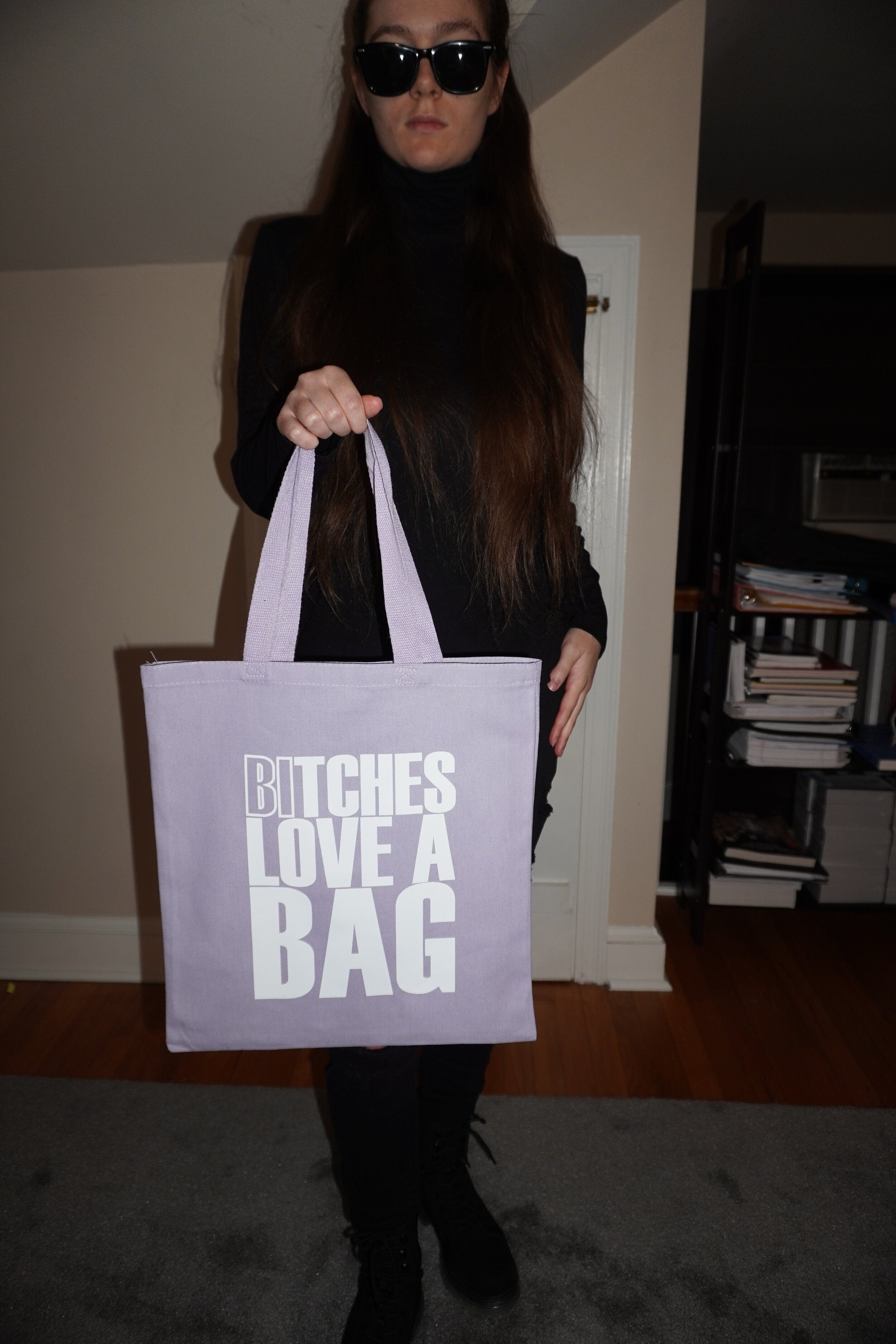 (BI) BITCHES LOVE A BAG LAVENDER