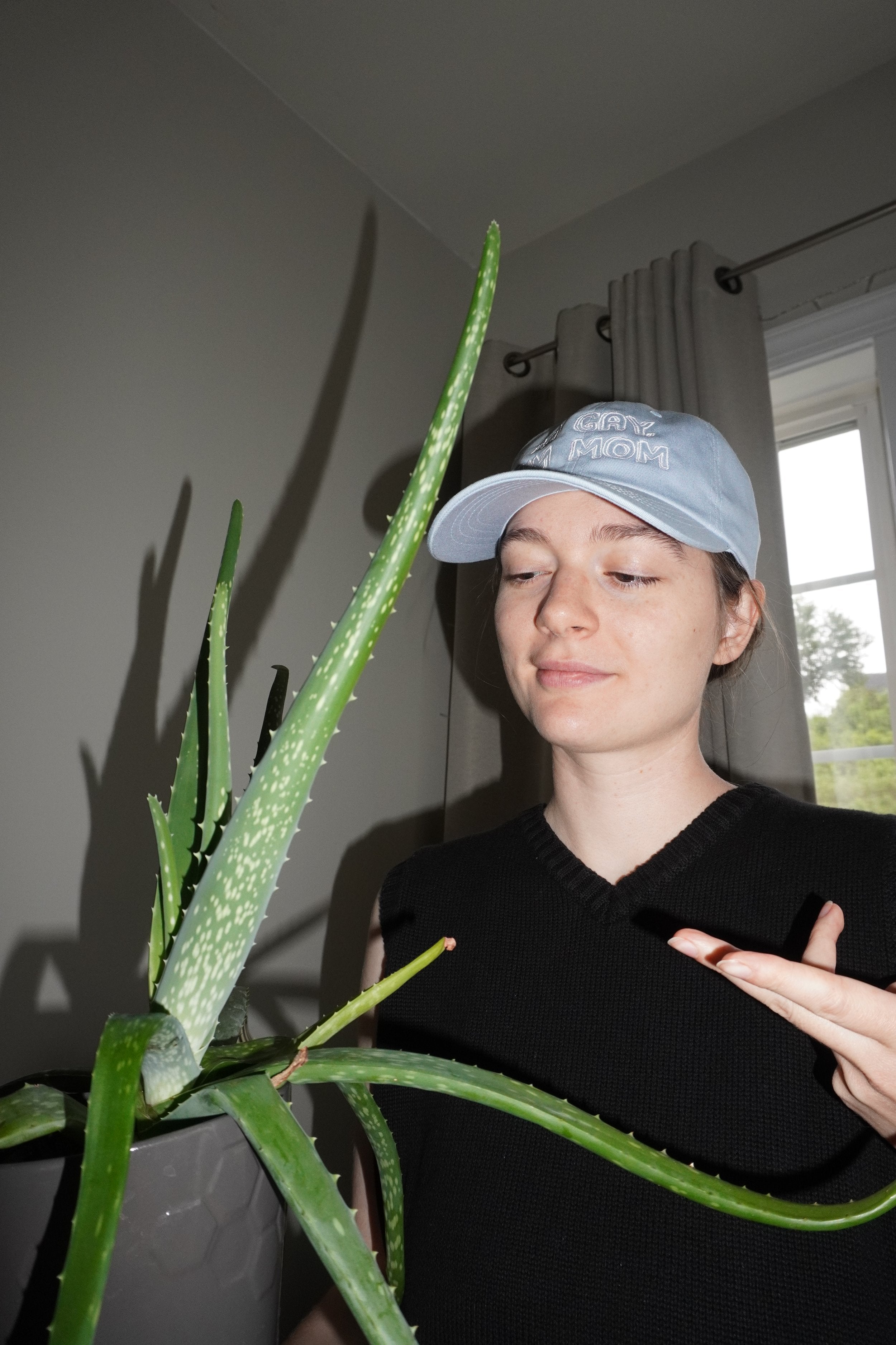 HI GAY, I'M MOM