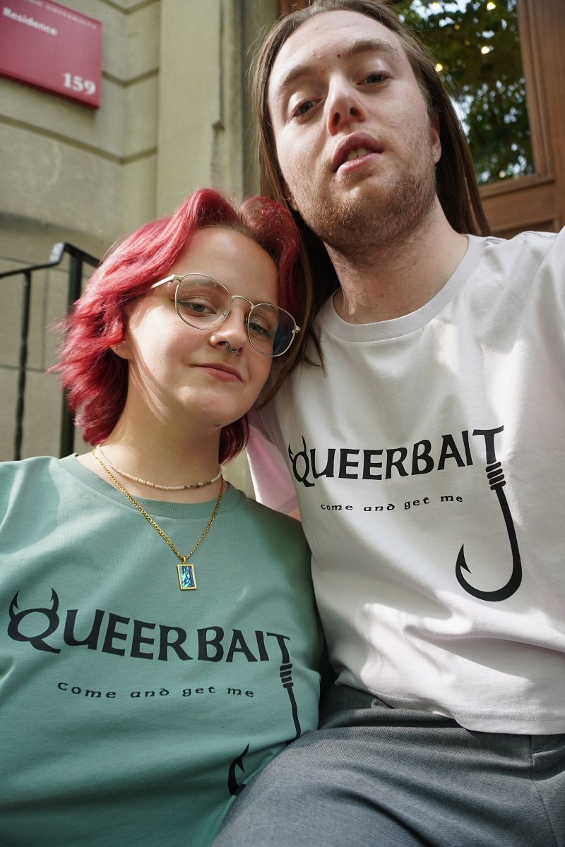 QUEERBAIT (CROP TOP)