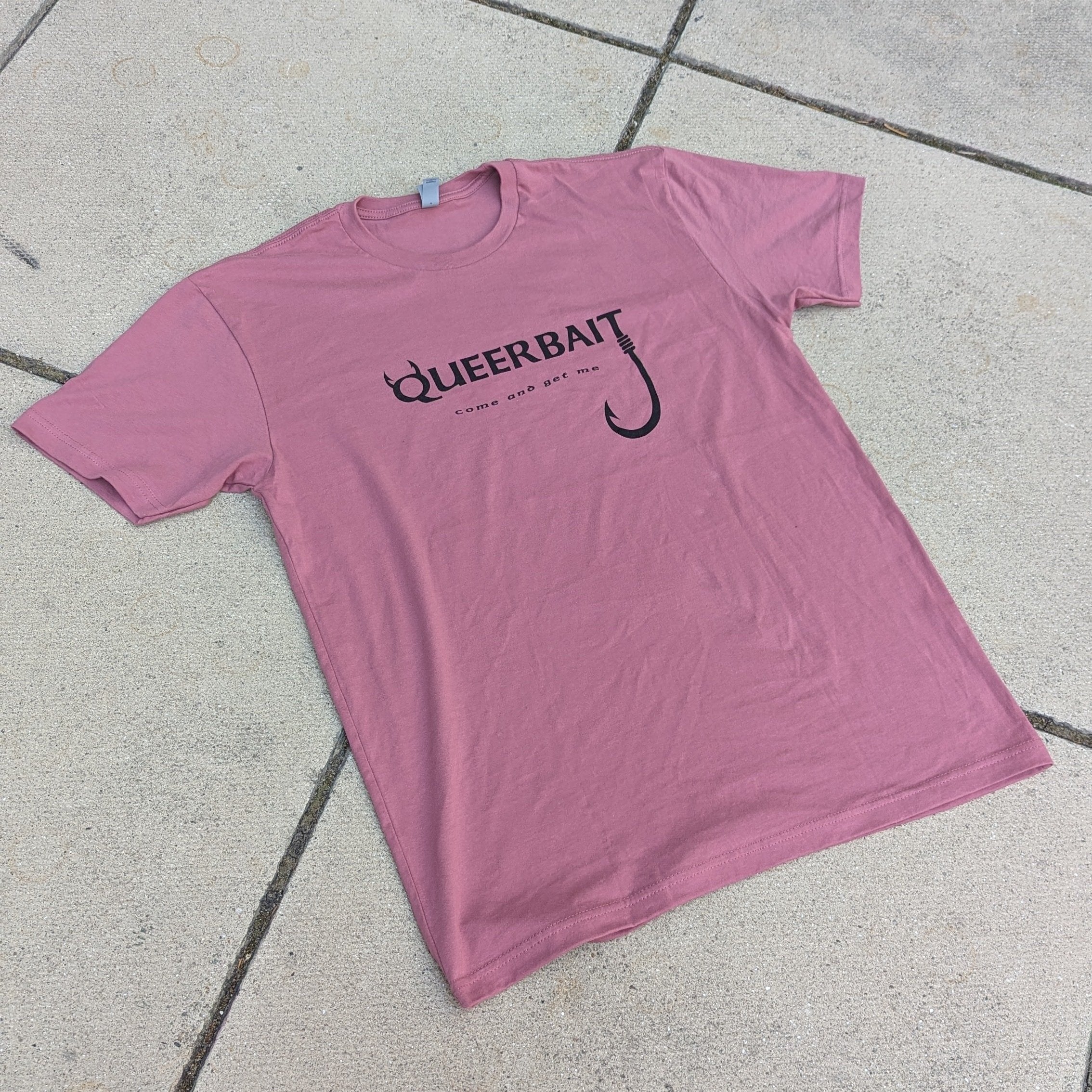 QUEERBAIT (TEE)