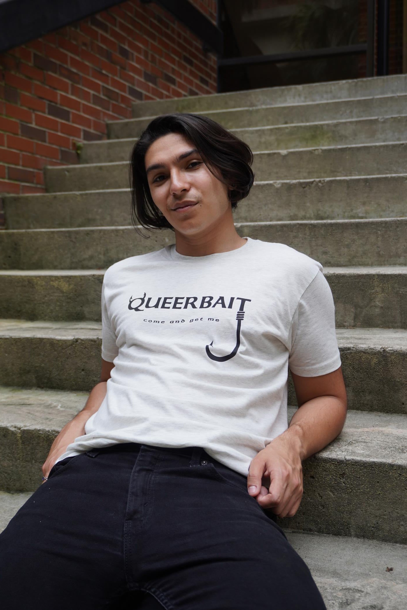 QUEERBAIT (TEE)